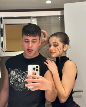 Berta Castañé Instagram - nos vamos al pk2🖤