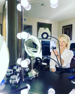 Beth Broderick Instagram - Finding the light LA style!