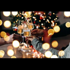 Beth Broderick Instagram - Happy Happy Holidays! ❄️

bit.ly/WitWisdomHappyHolidays
❄️ (link in bio)

#substack #thankful #holidayseason