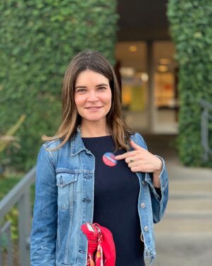 Betsy Brandt Instagram - Put your heart in it. ❤️🇺🇸