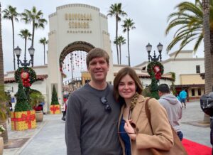 Betsy Brandt Instagram - Keeping the Holiday vibes going at #universalstudios ❤️❤️🎄
