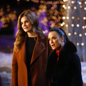 Betsy Brandt Instagram - A lot of you may know @kylerichards18 as a wildly entertaining part of real housewives of Beverly hills. But I also know her as an incredibly talented, hard working, beautiful artist and human. I can’t wait for you to see her (and me) in our new movie- I just love and adore her. 
 Be sure to stream The Housewives of the North Pole on @PeacockTV! ❄️⛄#housewivesnorthpole