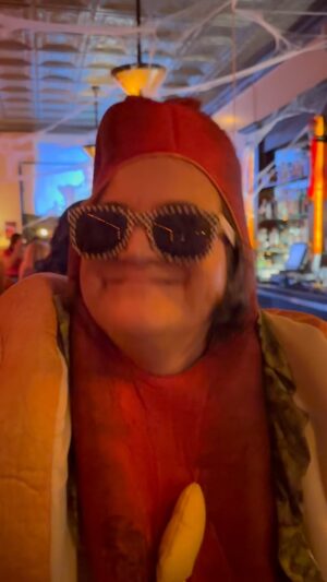 Betsy Sodaro Instagram - I’M A HOT DOG AGAIN!