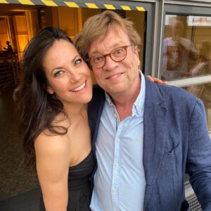 Bettina Zimmermann Instagram - Always a pleasure…. Béla Réthy. #riverboat heute um 22:00 Uhr #immerwiederschön #kohlrabenschwarz
