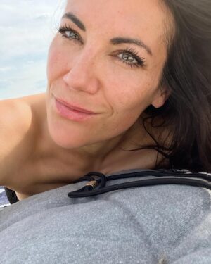 Bettina Zimmermann Instagram - Und was macht ihr heute so…..?!
#summer #weekend #sonntagsgruss #sun #relaxing #brandenburg #metime