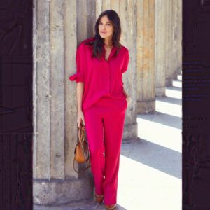 Bettina Zimmermann Instagram - Ihr Lieben, ich freue mich: die neuen Basics meiner Essentials Collection sind da! Diesmal u.a. in der leuchtenden Farbe Fuchsia! Die Bettina Zimmermann for Seidensticker Collection gibt es ab sofort auch bei @peterhahn_fashion.  Wie gefällt Euch die  Farbe?! Werbung/ Anzeige