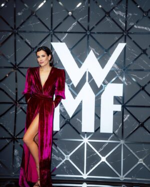 Bettina Zimmermann Instagram - What a night in Munich…. Thanks WMF for having me….#WMF #firstnightoutaftermonths #myWMFmoment #feelperfection Kleid  @matijavuica jewelry @sevigne_jewellery makeup @givenchyofficial hair @wella styling @samuelsohebi shoes @jimmychoo // Werbung wegen Namensnennung