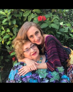 Betty Gofman Instagram - Saudade de vc mãezinha. 🧡