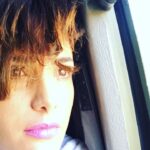 Betty Monroe Instagram - ❤️🤫🕰 solo deja pasar los pensamientos... el camino siempre te lleva a la verdad. En la vida te encuentras con buenos y malos seres. Solo aprender a confiar en aquellos que te hacen 😢