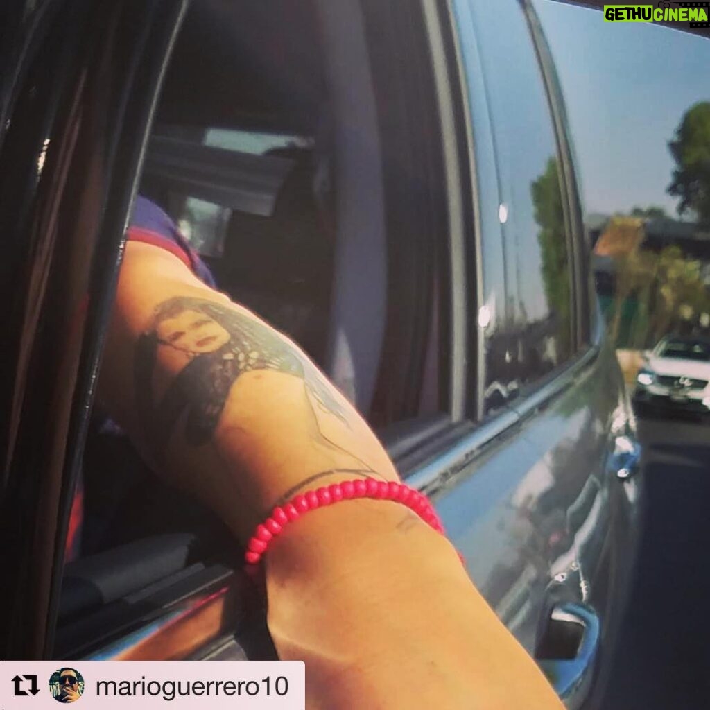 Betty Monroe Instagram - 🥰🙏🏻#tattoo #foreverlove❤️ @marioguerrero10 #crazy #bestfriends