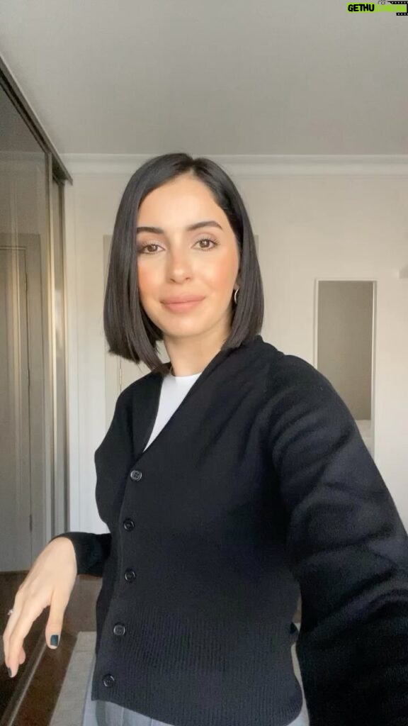 Beyza Şekerci Instagram - Değişim önce bizde başlar aslında🌟 Diğer tüm detaylar size eşlik eder, önüne çıkar, kendini gösterir💇🏻‍♀️ dün akşam Nuri ile kararımız da öyle oldu🙌🏻 @moodmodetr 🫶🏻