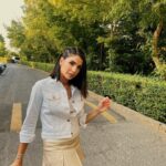 Beyza Şekerci Instagram - Ayağımın tozuyla atmışımdır kendimi🤍🤞🏻