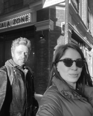 Beyza Şekerci Instagram - London çıkartması👋🏻