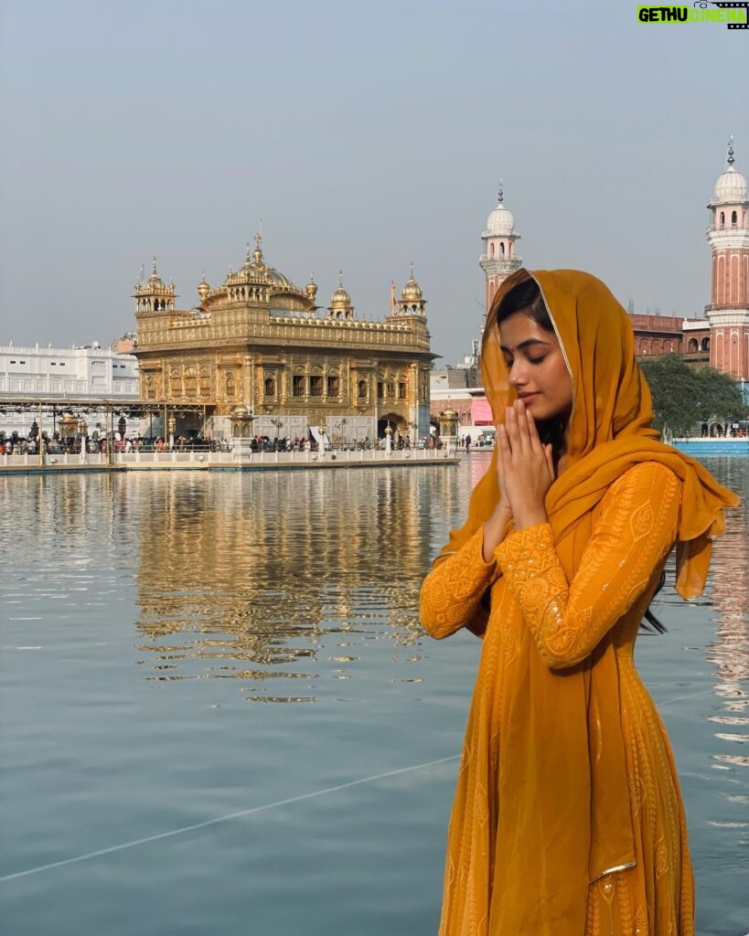 Bhagyashri Borse Instagram - 6.5.23 🧡 “Teri kismat da likheya tere do koi kho nai sakda, je usdi meher hove te tenu oh vi mil jaaye, jo tera ho nahi sakda.” #bestbirthday.