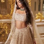 Bhagyashri Borse Instagram - 🌙 @seemagujraldesign Presenting - Inara by Seema Gujral - Autumn Winter’23 ‘Creative Director&stylist: @gautamkalraindia Videographer: @neeraj_hinduja Jewellery: @vamajewelry @shriparamanijewels Hair and makeup: @diva_rose21 Production: @april.studios Muse: @bhagyashriiborse #SeemaGujral #InarabySeemaGujral #NewLaunch #NewCollection #SeemaGujralCouture #SeemaGujralDesign #weddingwear #fashion #couture #indianfashion #indianwear #traditionalwear #indiancouture #Couture2023