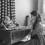 Bhagyashri Borse Instagram - || गणपती बाप्पा मोरया || 🙏🏼 I remember being the happiest child when Bappa would come home, I’d sing songs to him, eat lots of modak and spend family time. Bestest time with Bappa. Forever my number one!✨