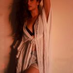 Bhagyashri Borse Instagram - Surprise surprise ✨