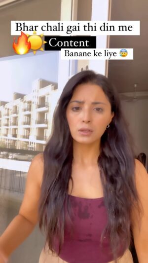 Bhaweeka Chaudhary Instagram - Samajhdar ko ishara kafi bache ko ******* kafi 💁🏻‍♀️ I hope you like it 🤗