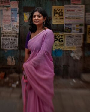 Bhoomi Shetty Instagram - The stars nodded,
The ocean agreed,
The flowers chorused,
"Bloom now---bloom free".
-------rise again. 
.
.
.
📸 @balajimanoharphotography 
.
.
.
.
.
.
.
.
.
.
#alittlebrowngirl #bhoomishetty #actress #biker #saree #photooftheday #photowalk #grateful #traditional #girlnextdoor #digitalart #flowers #viral