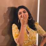 Bhoomi Trivedi Instagram - #MithoonLive in #Delhi Stylist :- @styledbysujata Interns:- @ashwinishajigeorge13, @_jyoti_808 Outfit: @eksootofficial Earrings: @armaans_creationz