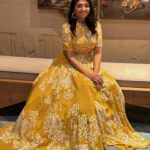 Bhoomi Trivedi Instagram - #MithoonLive in #Delhi Stylist :- @styledbysujata Interns:- @ashwinishajigeorge13, @_jyoti_808 Outfit: @eksootofficial Earrings: @armaans_creationz