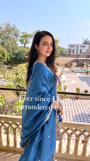 Bhoomika Mirchandani Instagram - Inhale Sabr, Exhale Shukr 🩵