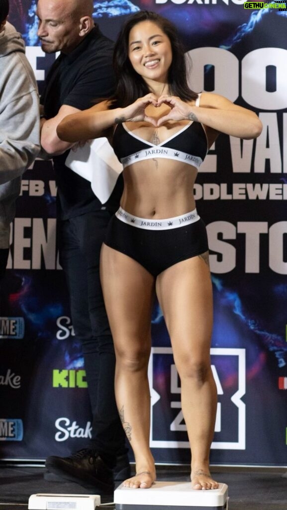 Bi Nguyen Instagram - Made weight! The hard part is over, now time for he fun part tomorrow. 😈😈😈 I love you all for your support! 📸 @road2richesphotography