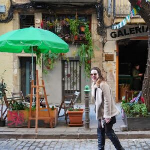 Bianca Salgueiro Instagram - Cantinhos Catalanes pelos olhos da @sacksida