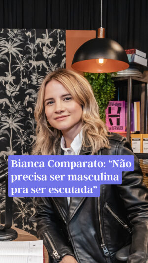 Bianca Comparato Instagram - No 'Desculpa Alguma Coisa' desta semana, a atriz @biancacomparato explica que, apesar de ser fã de esportes de força e ostentar um corpo definido, ela acredita que também é possível se impor sendo uma mulher delicada. 

➡️ Acompanhe tudo no YouTube de Universa

Look: @pa_de_d
Make: @julianavacaro
Foto: @marianapekin

🎙️ ‘Desculpa Alguma Coisa’ é o videocast de Universa apresentado por @tatibernardi. Tem episódio novo toda quarta-feira no youtube de Universa e em todas as plataformas.

#UOL #UniversaUOL #DesculpaAlgumaCoisa #TatiBernardi #BiancaComparato