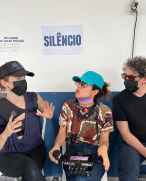 Bianca Comparato Instagram - Entre os dias 17 e 19 de abril acontece a feira Mip TV em Cannes, uma iniciativa super importante pro nosso mercado e a série João Sem Deus está participando por lá. Não há ainda previsão de estréia no Brasil, mas já queria dizer que é uma parceria do @canalbrasil e @tvioficial de Portugal - assitam! A série conta a história de João de Deus através da ótica feminina e não vejo a hora de dividir mais sobre esse trabalho intenso e forte com vocês. Foi lindo! Aí vão algumas fotos e já já trago mais news!