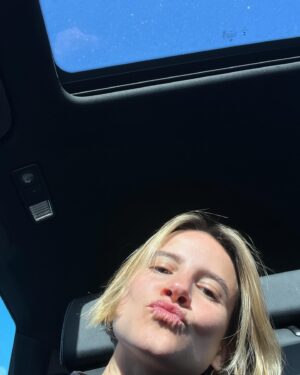 Bianca Comparato Instagram - acho que eu passo muito tempo no carro.
mas eu gosto.
“People don’t take trips, trips take people.”
John Steinbeck
