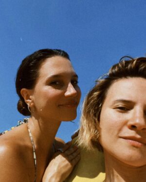 Bianca Comparato Instagram - Praia 🤍 Loló e Pingo
