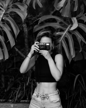 Bianca Comparato Instagram - amo essa câmera #ricoh 
#tbt 📸 @jorgebispo