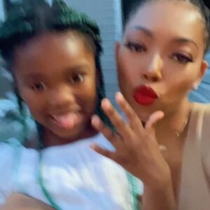 Bianca Golden Instagram - Lessons from my therapist:
▪️Not everyone is supposed to be in your life
▪️Only you can truly hold yourself accountable 
▪️Let your inner child be free
▪️Starting over isn’t hard, it’s brave.
▪️We all need therapy
▪️No matter where you go, be where you are
▪️forgiveness isn’t a feeling – it’s an act
▪️Take people for who they are and not who we want them to be
▪️Show up for yourself with the same urgency and enthusiasm that you show up for others
▪️Trust that what’s meant for you will not pass you