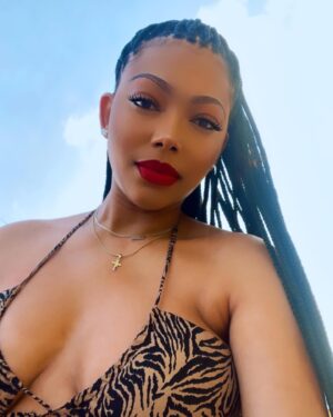 Bianca Golden Instagram - POV: you survived the hardest year of your life and ended it surrounded by love
