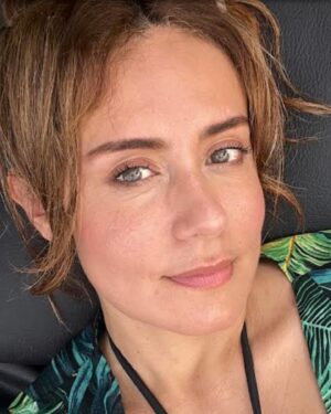 Bibiana Navas Instagram - Certeza ! Es la capacidad que tienes de creer que algo es posible y que te lo mereces ! Tu grado de certeza definirá que tan rápido se materializará lo que quieres en tu vida !♥️ todo tiene un orden divino así no lo entiendas 🙏 y el bloqueo principal de la certeza es las duda . Message by Ángels 💕 #certeza #certainty