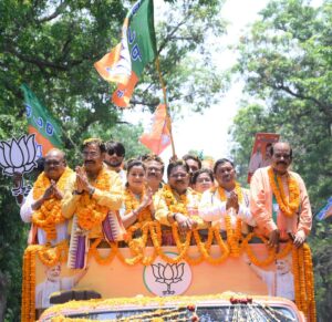 Bidusmita Dash Instagram - Attending loksabha candidate sukant kumar panigrahi nomination file