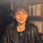 Bihter Dinçel Instagram - Sonsuz olmak isterim güzel yüzüne baktıkça, gerdanını kokladıkça… İyi ki doğdun sen yavrum. Gönlünü sevdiğim, neşesini sevdiğim, nefesine şükrettiğim, en büyük hediyem,hazinem🩵 Yağmur Ali’m 12 yaşında🌻 @dincelyagmurali