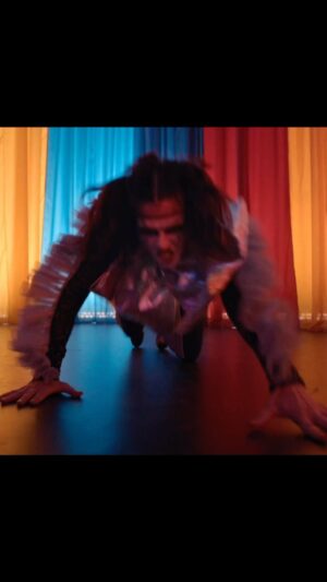 Billie Piper Instagram - She's back. And she’s dancing. 
 
Suzie Pickles steps back into the limelight for #IHateSuzieToo. Starts 20th December on @SkyTV.

Team Billie x

#IHateSuzieToo #IHateSuzie #BilliePiper #Dancing #dancingqueen
