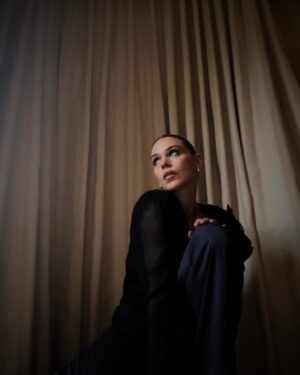 Billie Piper Instagram - Allora…. 

Summit was something. 

Thanks @sohohouse 
@jonathan_heaf 
@jamesconradw12 
@jamesdelamare_ 
@dundascomms 
@rebeccacorbinmurray