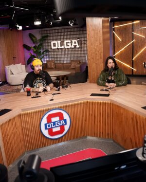 Bimbo Godoy Instagram - Carreta de hoy siendo feliz 3 horas enteras en @olgaenvivo ❤️ Mesaza con estos tres tipos bárbaros, Lucas y su sonrisita, Grego que ama vivir, el otro tipo este tan gracioso el Miguele, el maestro Spinetteano, Ramiro, Lulita, Liniers. Gracias por mirar. 📸 @nicoaragon.ph