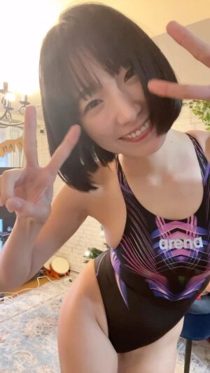 Biru Otsuka Instagram - もうすぐクリスマスだね〜
12/24(日)はコスホリだよ！！ハイレグだらけのROM頒布します🫶よろしくお願い致します！！！！

サブスクもぬるぬる更新してます👀🎄

#クリスマス #christmas #競泳水着 #フォロー #follow #runrunrun #fetiche #fetishmodel #highleg #arena