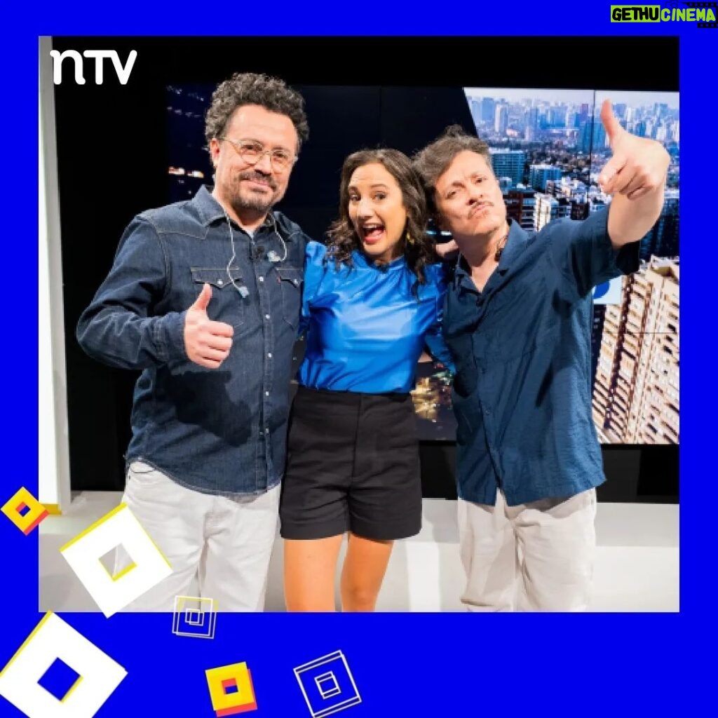 Blanca Lewin Instagram - ¡Aplausos para un nuevo episodio de #Hora25! Con toda la música, ritmo y talento de los Hermanos Ilabaca (@hermanos_ilabaca) en #Hora25NTV junto a @blancalewin!📺 Además, de las entretenidas las columnas de @gonzalo_planet y @yashirazhizmeri y disfrutamos en el escenario de #Hora25 de la presentación de danza de la Escuela del @municipaldesantiago. 📌 Todo en un nuevo capítulo de #Hora25NTV con la conducción de @blancalewin y que ya está disponible en nuestro sitio oficial de NTV y en nuestro canal de Youtube NTV_Chile. #Hora25TVN #blancalewin #musica #danza #cultura #teatro #entretenimiento #cine #televisión