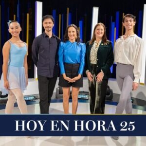 Blanca Lewin Instagram - Esta noche en #Hora25NTV con @blancalewin📺

Tendremos danza de la Escuela del @municipaldesantiago y conversaremos sobre su temporada 2024 cargada de sorpresas y grandes clásicos del ballet y la ópera. Además, contaremos con la columna de música de @gonzalo_planet, y de teatro/artes escénicas con @yashirazhizmeri. Y también, estaremos con los @hermanos_ilabaca tocando en nuestro set.

📌📺¡Recuerda! #Hora25NTV con @blancalewin, todos los miércoles a las 22:00 horas por las pantallas de @ntvchile, y el sábado por @tvn cerca de la medianoche.

📲Revive los mejores momentos del programa en nuestro canal de Youtube NTV Chile, @tvnplaycl y tvn.cl/ntv

#Hora25TVN #blancalewin #musica #cueca #cultura #teatro #entretenimiento #cine #televisión