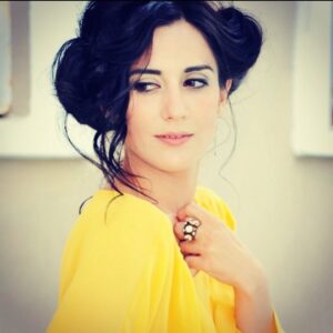 Boncuk Yilmaz Instagram - #tbt #yellow 🌻