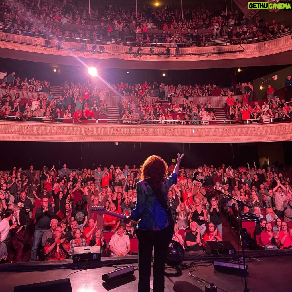 Bonnie Raitt Instagram - The Canadian tour has been terrific; great crowds and the band on fire. There’s three shows left, including tonight in Thunder Bay, Ontario on the shores of Lake Superior, then London, Ontario and Toronto on Wednesday. Special Guest @royalwood and his group have delighted the audiences as well. Bonnie’s tour continues on to Chicago, Milwaukee, Minneapolis and wraps up Austin with her taping @acltv Oct 15th. She and the band thank all our Canadian fans for giving them such a warm welcome back. Thanks to our bass player, James "Hutch" Hutchinson (@brbassman) for this great shot from the stage in Winnipeg. Head to the link in bio to read the wonderful concert review in the @winnipegfreepress. — BRHQ