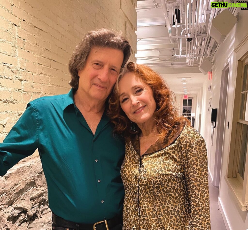 Bonnie Raitt Instagram - Thanks to my longtime friend and inspiration, @chrissmithermusic, for being my special guest, at our show last month at the @chq1874 Amphitheater in upstate New York. What a great pair! https://smither.com