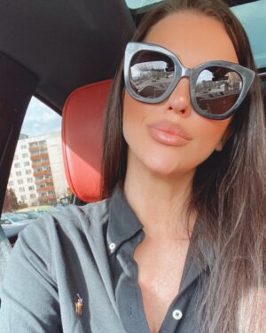 Borisa Tyutyundzhieva Instagram - Целувкииииииииии