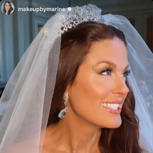 Brandy Ledford Instagram - This supernatural goddess married the love of her life this weekend in a wedding dreams are made of. @officialhilaryroberts and @houstongreg34 I wish you a lifetime of pure love, true friendship and spirit-filled joy! 

Hilary, you are the most generous, special, loving sister a girl could want and I love you tremendously💞

🕊️🤍🕊️🤍🕊️🤍🕊️🤍🕊️🤍🕊️

💃🎥: @kauaieyes 

And a very special thank you to @portiaandscarlett for this STUNNING gown✨✨✨