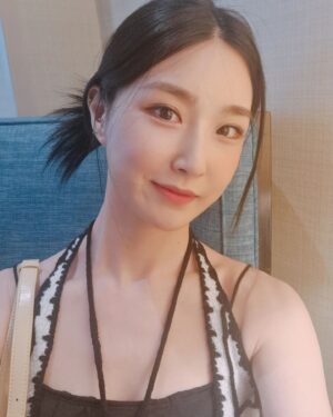 Brave girls Instagram - [📷]

드디어 미국 도착했어요💕
14시간을 날아와 만날 피어레스들을 생각하면
너무너무 두근거리는 쁘걸이들😉
We're finally in the States💕
Brave Girls members are excited to meet Philadelphia Fearless😉

#브레이브걸스 #BraveGirls
#2022_BG_US_TOUR